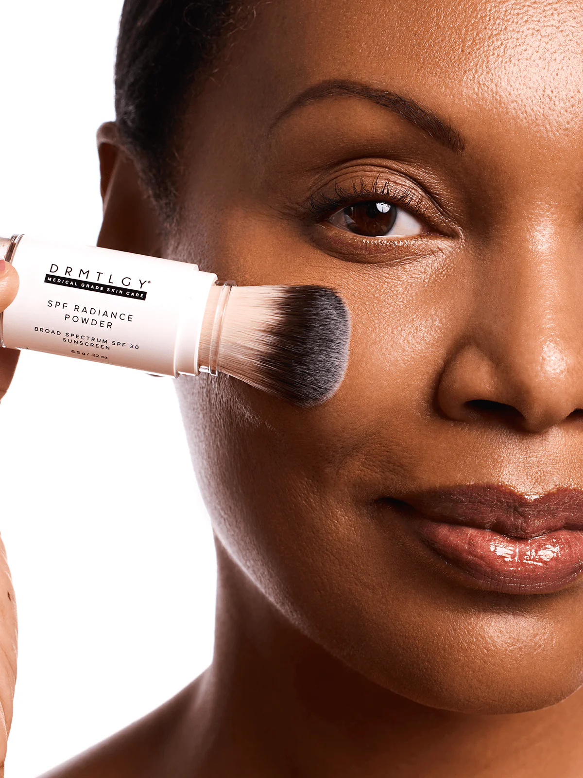 SPF Radiance Powder Deep - Image 4